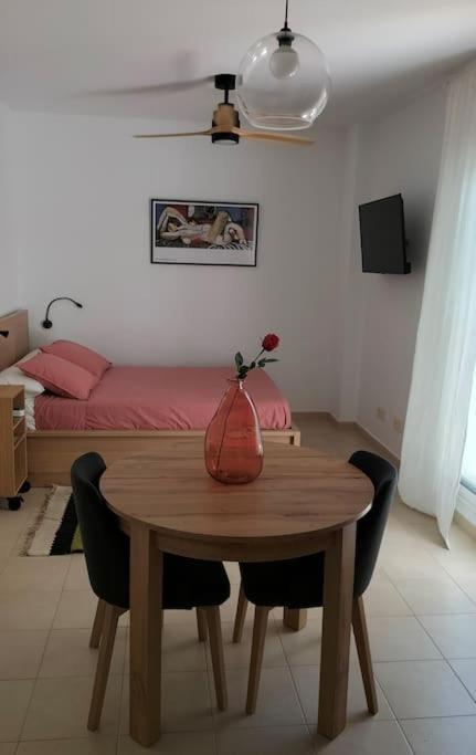 Estudio 52 Malaga Centrico Parking Gratuito Lägenhet Exteriör bild