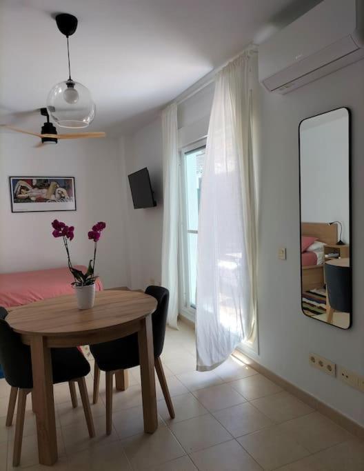 Estudio 52 Malaga Centrico Parking Gratuito Lägenhet Exteriör bild